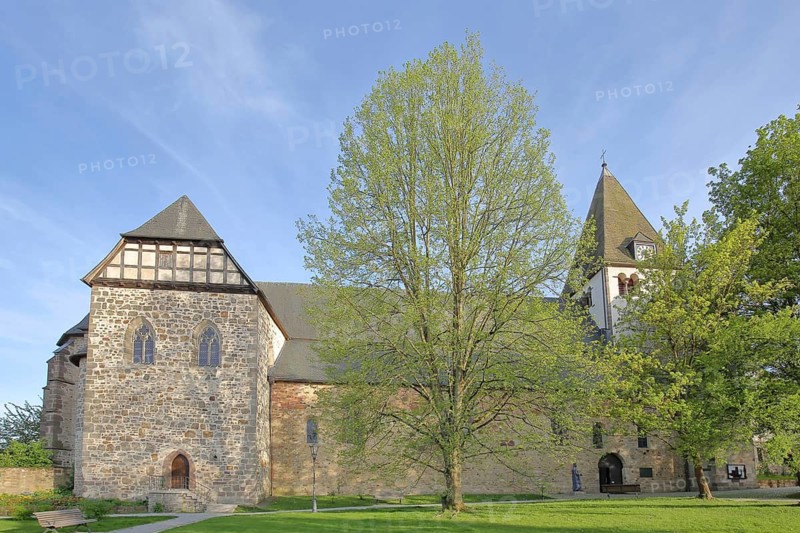 Ottonian collegiate church built in 1025, Romanesque monastery complex, Kaufungen, Frau-Holle-Land nature park Park, Hesse, Germany