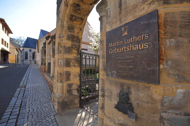 Entrance to Martin Luther's birthplace, memorial plate with inscription, Luther House, Luther city Eisleben, Saxony-Anhalt, Germany