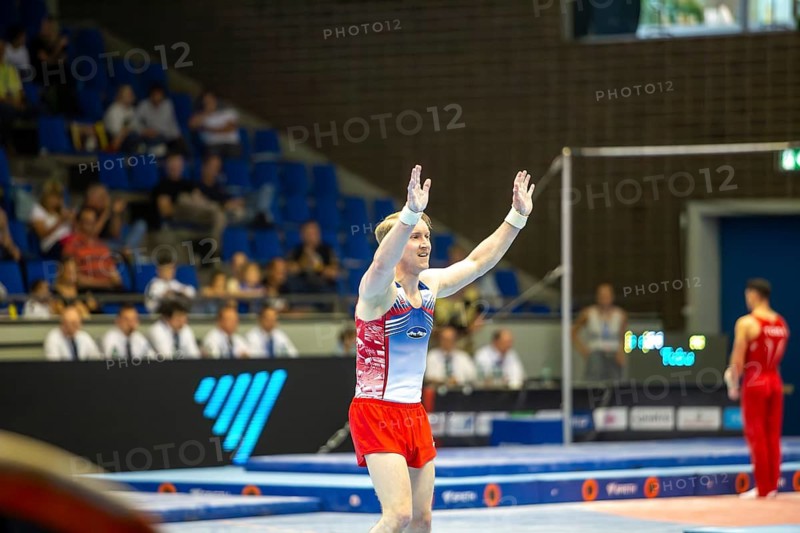 Olympic qualification in apparatus gymnastics in Rüsselsheim Picture: Felix Remuta after his routine on the floor