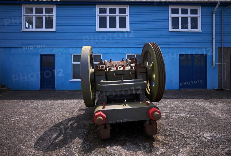 Old machine, museum, Geevor Tin Mine, tin mine, mining, Pendeen, Trewellard near St Just in Penwith, Cornwall, England, Great Britain, Great Britain