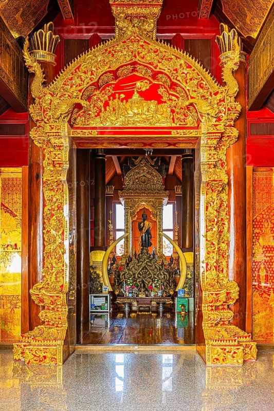 Gilded, richly decorated temple, Wat Phra That Doi Suthep temple complex, Chiang Mai, Thailand