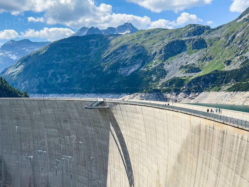 View of 200 meter high Kölnbreinsperre dam with airwalk viewing platform, Maltatal, Carinthia, Austria