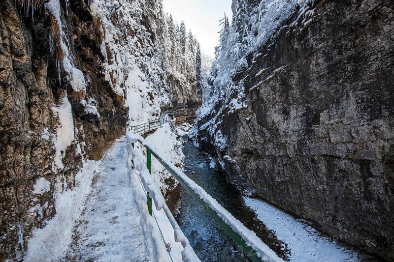 Winter, snowy landscape, river Breitach and hiking trail through the Breitachklamm gorge near Oberstdorf, Oberallgäu, Allgäu, Bavaria, Germany