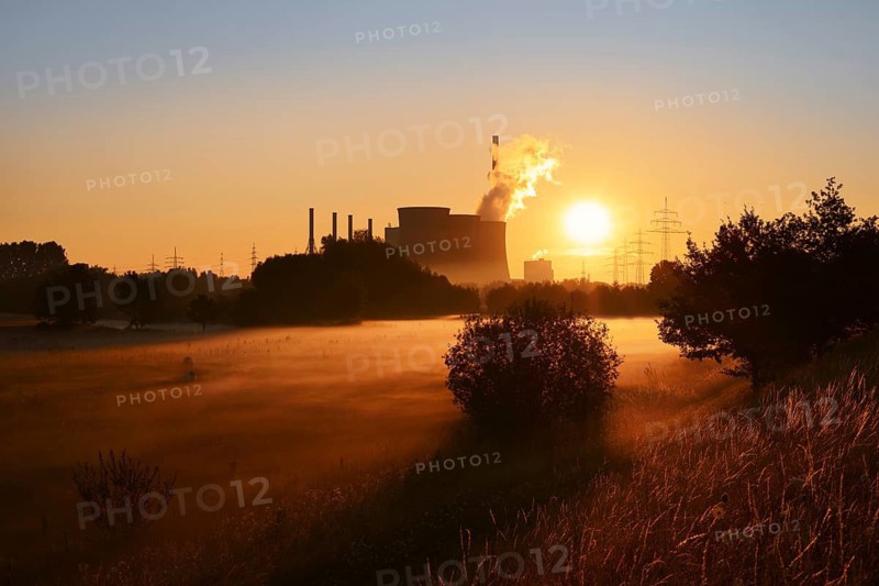 Gersteinwerk power plant and Lippewiesen at sunrise, Werne-Stockum, North Rhine-Westphalia, Germany