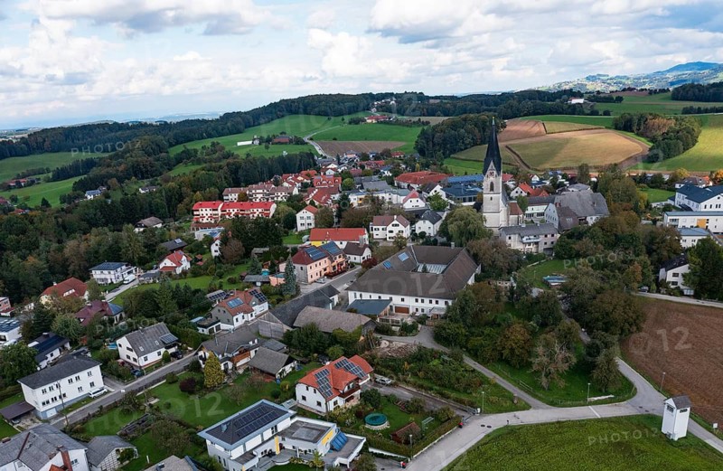 Drone image, view of village with church, Aschach an der Steyr, Traunviertel, Upper Austria, Austria