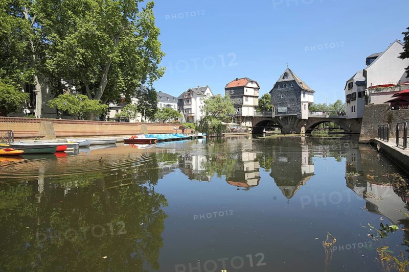 Close to bridge houses, shore, reflection, landmark, Bad Kreuznach, Rhineland-Palatinate, Germany