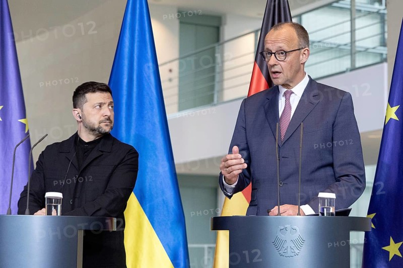 Berlin, Germany - 28.5.2025: Volodymyr Zelensky (President of Ukraine, l.) and Friedrich Merz (Chancellor of the Federal Republic of Germany, r.) answer questions from journalists during a question and answer session at a press conference in the Chancellery