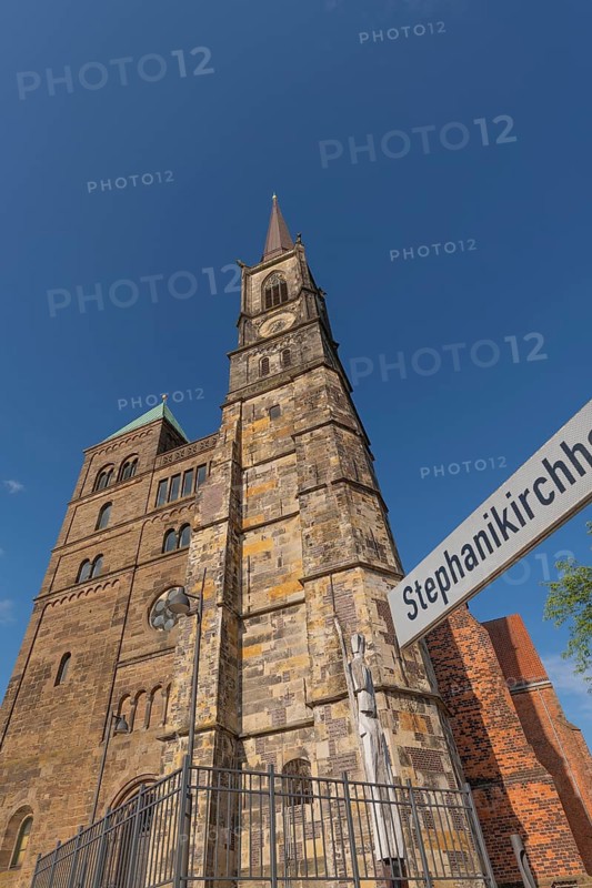 St. Stephen's Church in the Stephaniviertel district, Hanseatic City of Bremen, St. Stephen's Church, church, cultural monument, brick Gothic, Gothic hall church, religious building, old town, evangelical parish, church church, architecture, tower, nave concerts, cultural events, exhibitions, readings, music, art, history, monument preservation, historic church, venue, spirituality, meeting place, city history, blue sky, name tag, northern Germany, city-state, Germany
