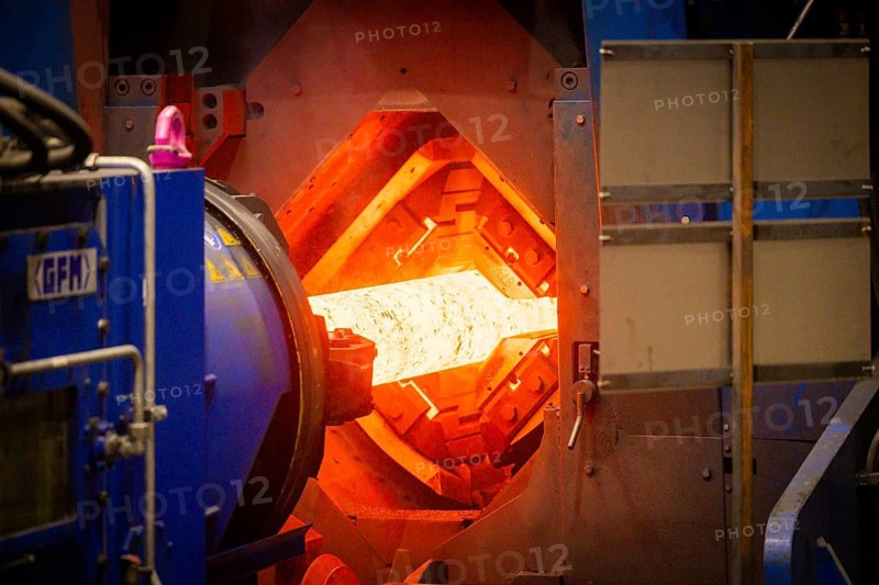 The sector needs reliable energy supply at predictable and competitive prices Joint demands from Economics Minister Dirk Panter, Companies, Steel Industry Association and IG Metall on industrial electricity prices and extension of electricity price compensation Continuous Forging Plant, Freital, Saxony, Germany