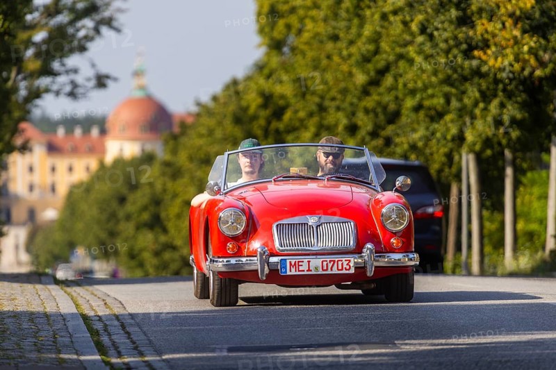 The route of the Sachsen Classic also led past Motitzburg Castle, Moritzburg, Saxony, Germany