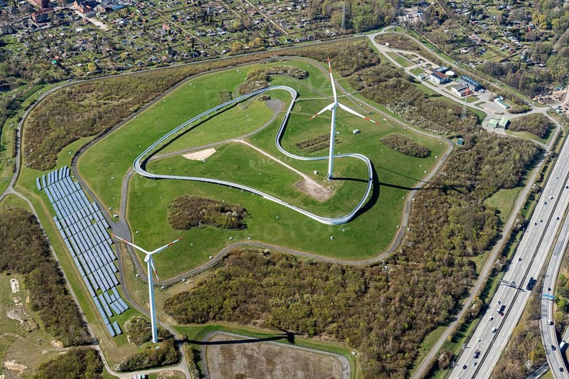 Energieberg Georgswerder, Germany, Hamburg, economy, industry, hamburger, wind, wheel, wind turbine, power plant, solar power, collectors, garbage, mountain, garbage dump, garbage separation, garbage compactor, recycling, waste, landfill, landfill, renovated, rehabilitation, wind power, ecological, renewable, energy, renewable, energy, regenerative, natural, windmill, mills, electricity, green energy, overview, aerial view