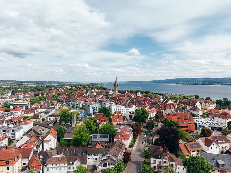 Aerial view of the town of Radolfzell am Lake Constance with the Radolfzeller Münster, Konstanz district, Baden-Württemberg, Germany