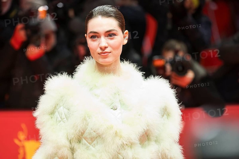 Anamaria Vartolomei on the red carpet at the Special Gala of the film Mickey 17 at the 75th Berlinale at the Theater am Potsdamer Platz in Berlin on 15.02.2025