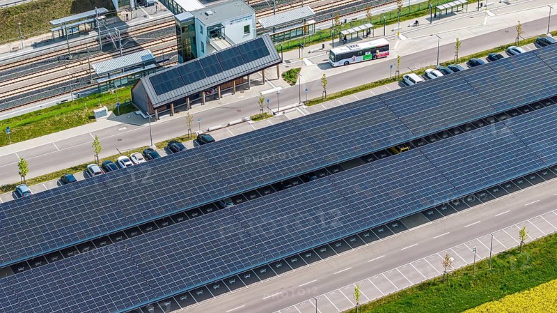 Largest charging park in the world at Merklingen Swabische Alb railway station. 259 covered stations for electric cars are located under two 160 and 190 meter long solar roofs. The Swabian Alb Association and the state are investing around five million euros for the charging park. Symbolic photo. Merklingen, Baden-Württemberg, Germany