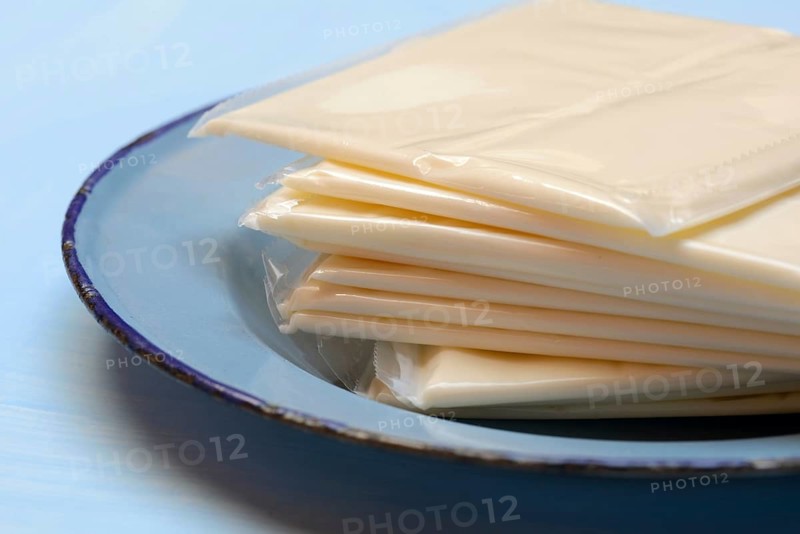 Processed cheese, processed cheese slices packed in plastic