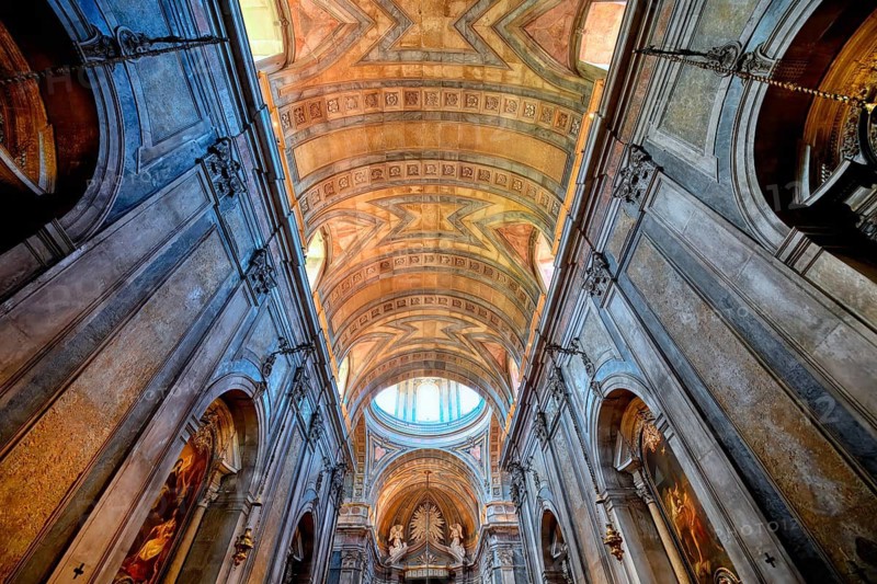 Estrela Basilica and Convent of the Most Sacred Heart of Jesus, Central nave and ceiling, Lisbon, Portugal