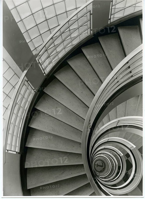 Spiral staircase, staircase, winding, spiral, snail shell, modern, post-war modern, elegant, 1950s
