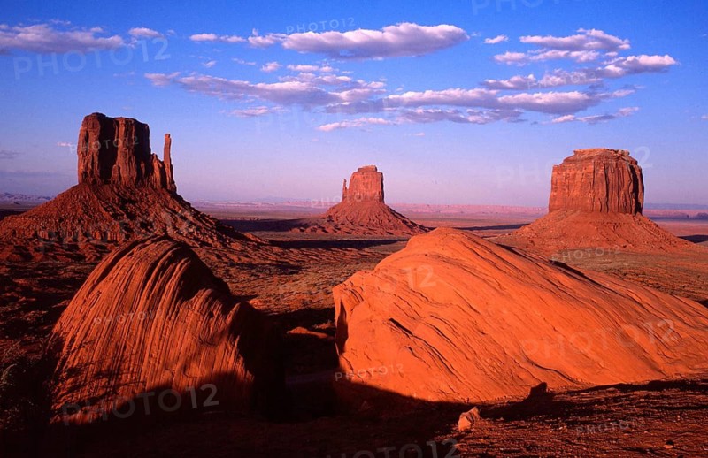 Geography, travel, The Mittens, rocky landscape, Monument Valley NP, Arizona, USA. Geography, Travel, Sandstone, Stone, Red, The Mittens, Rocks, Rocklandscape, Monument Valley NP, Arizona. USA, MONUMENT VALLEY NP, ARIZONA, USA