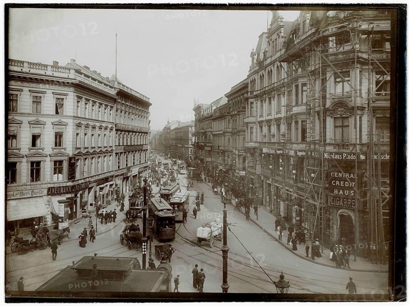 Hackescher Markt, Berlin, busy street scene with pedestrians and vehicles in an urban environment, tram, around 1910, Oskar Sparke