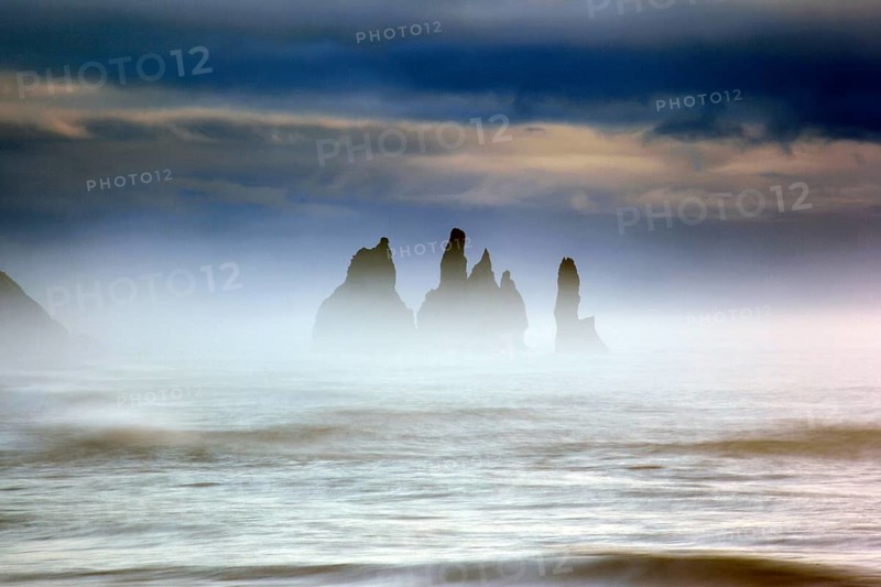 Europe, Iceland, coast in fog, atmosphere, rocks, pinnacles, Atlantic, volcanism, south coast, Iceland
