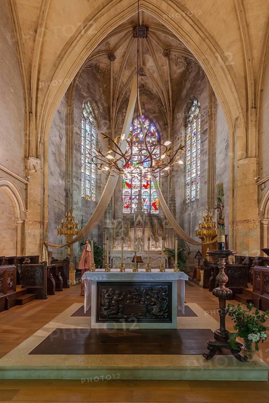 Interior of the collegiate church, Elise Collegiale in Saint Émilion, France