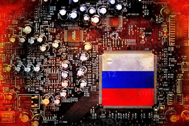 Flag of Russia on computer board, photo montage +++ editorial use only