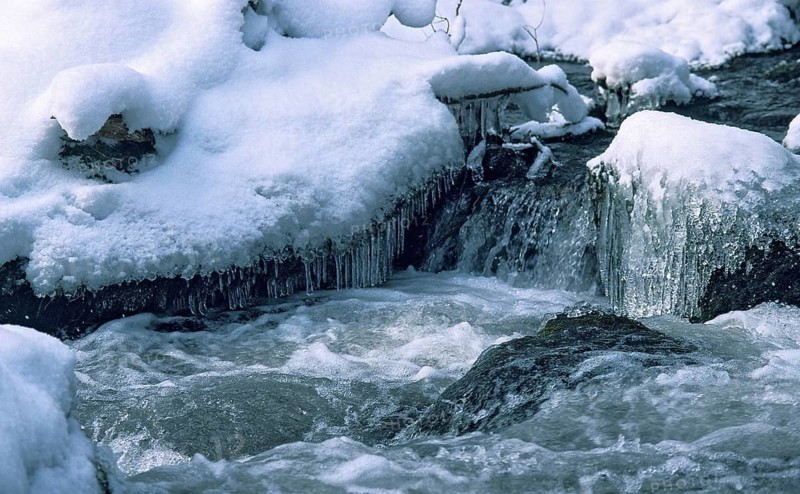 Germany, Pöhl, Saxony, Triebtal, stream, ice, flowing water, ice, landscape, snow, winter