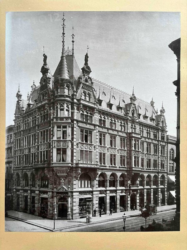 Berlin Mitte, Friedrichstr., corner of Französische Str., commercial building, Gründerzeit, representative, historicism, corner building with decorative façade and towers in a historic style, photo, Hermann Rückwardt, around 1889