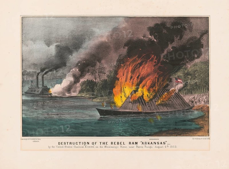 Lithograph depicting the burning Confederate armored ship CSS Arkansas on August 4, 1862 on the Mississippi River near Baton Rouge. The armored ship CSS Arkansas caught fire and was destroyed after suffering engine damage and was abandoned by her crew to prevent conquest by Union forces, American history, authentic, digitally restored high-resolution reproduction from a 19th-century original, exact date of depiction unknown, historical