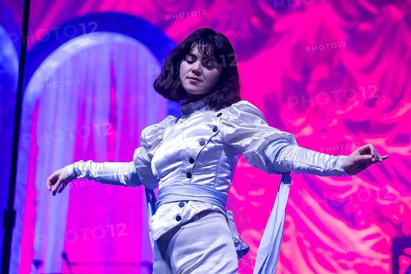 Abigail Morris, singer of The Last Dinner Party live at the Berlin velodrome on 22.02.2026