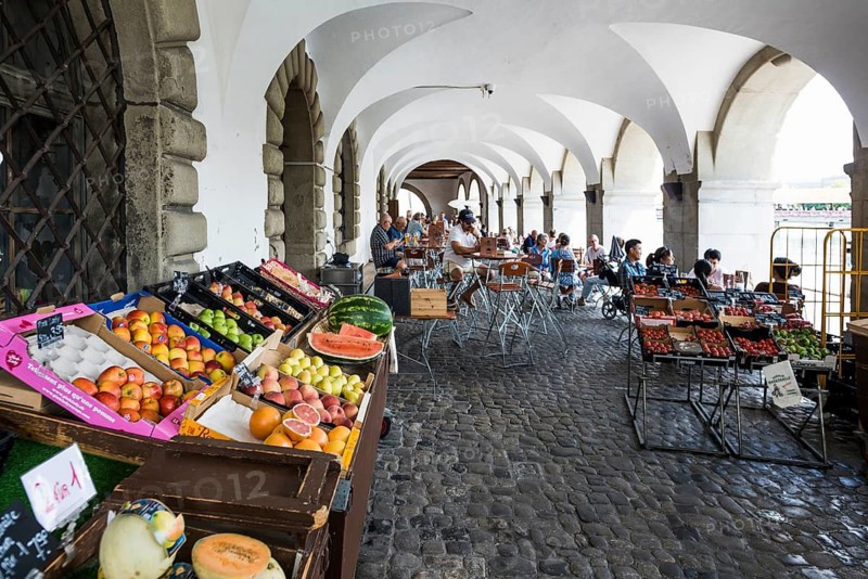 Restaurant and fruit stand under arcades, Old Town, Lucerne, Lake Lucerne, Canton of Lucerne, Switzerland