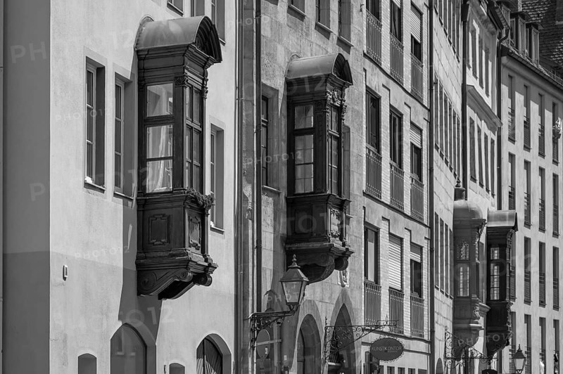 Historical choirs at residential buildings in the old town, black and white, Füll, Nuremberg, Middle Franconia, Bavaria, Germany