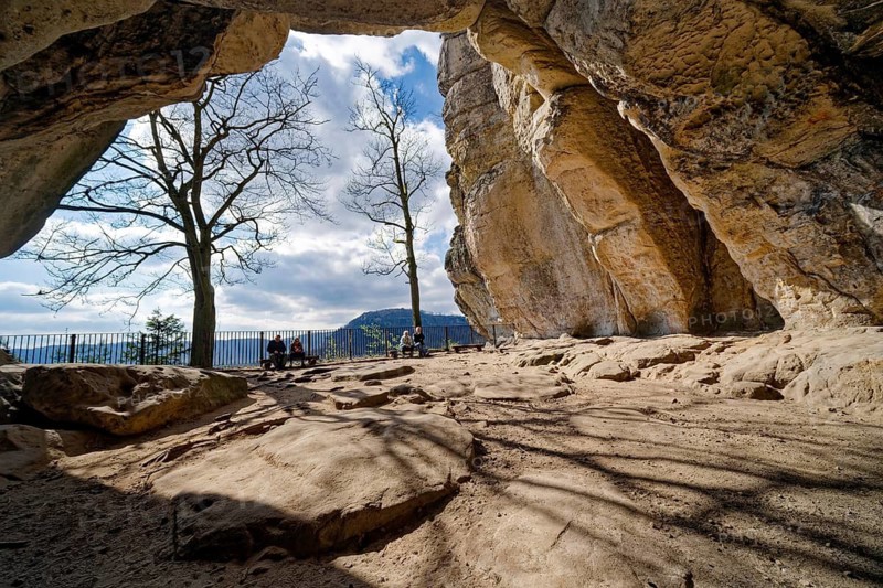 Natural arch Kuhstall am Neuen Wildenstein, natural wonder, national park, hiking destination, rock formation, Elbe Sandstone Mountains, Saxon Switzerland, Bad Schandau, Saxony, Germany
