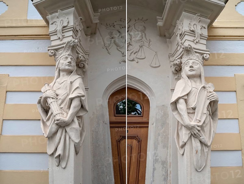 Allegorical console figures, they represent musical and drinking-cultural motifs, baroque entrance portal at the former cathedral chapter drinking room, built around 1749, Eichstätt, Upper Bavaria, Germany