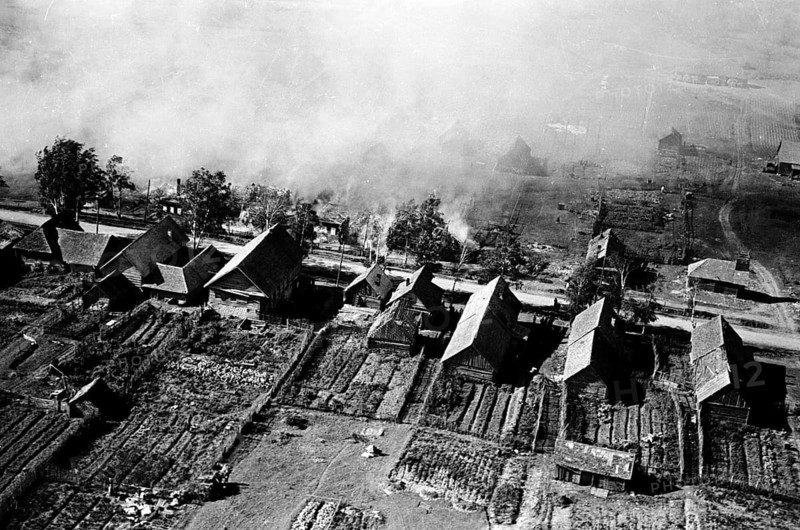 Historische Luftaufnahme Im Herbst 1942 flog die deutsche Luftwaffe umfangreiche Angriffe auf die Rote Armee und die Infrastruktur im Raum Stalingrad, Russland, Sowjetunion
