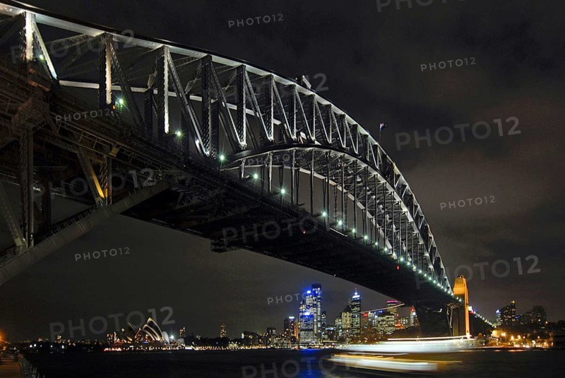 Harbour Bridge in Sydney at night, Australia, Australia