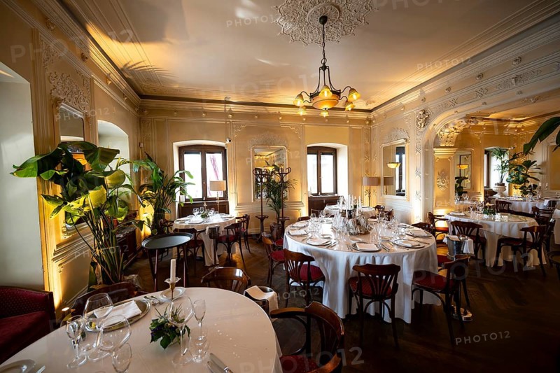 Restaurant Antico Ristorante Tommaseo, former coffee house Caffé Tommaseo, interior view, Trieste, Friuli-Venezia Giulia region, Italy