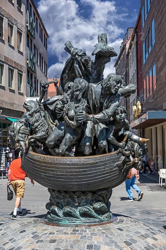 Narrenschiffbrunnen, a fountain sculpture, erected in 2007, by German sculptor Jürgen Weber, 1928 to 2007, Spitalgasse, Nuremberg, Middle Franconia, Bavaria, Germany