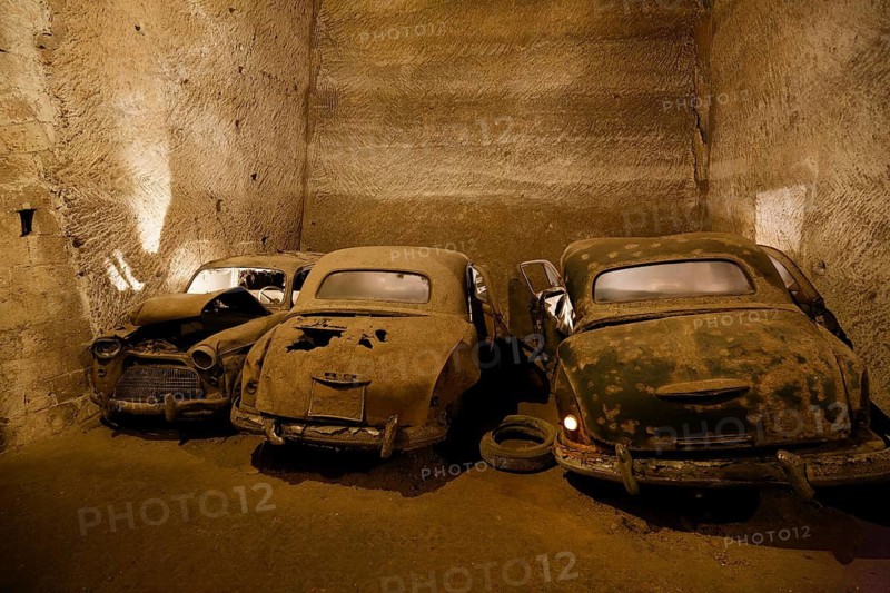 Rotten Fiat 1100E from the 1950s, car cemetery, Galleria Borbonica, Bourbon Tunnel, Naples underground, Campania province, Italy