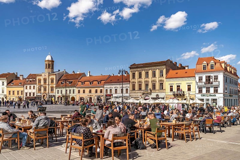 Restaurants on Pia?a Sfatului, Council Square in the center of Brasov or Kronstadt, Transylvania, Romania