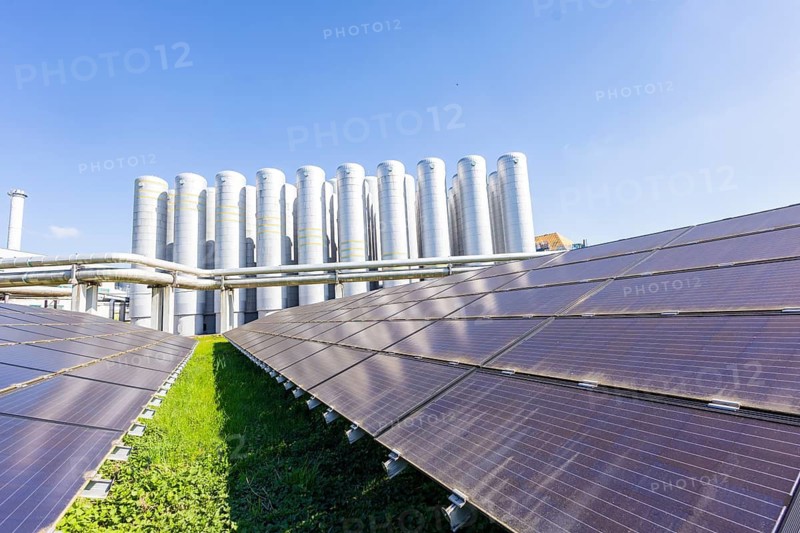 Innovationskraftwerk Dresden-Reick Hot Water Storage and Solar Field, Dresden, Saxony, Germany