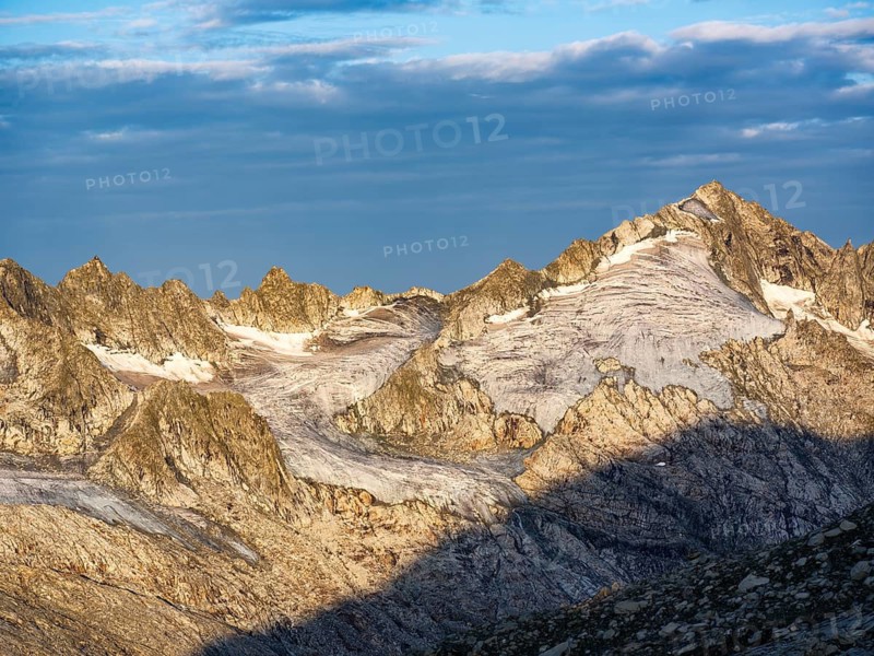 Glaciated mountains at sunrise, Schlieferspitze, Venice Group, Hohe Tauern National Park, Province of Salzburg, Austria