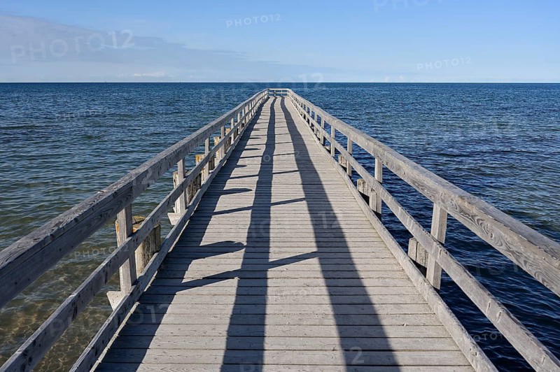 Holzsteg in the Baltic Sea, Zingst, Fischland-Darss-Zingst, Mecklenburg-Western Pomerania, Germany