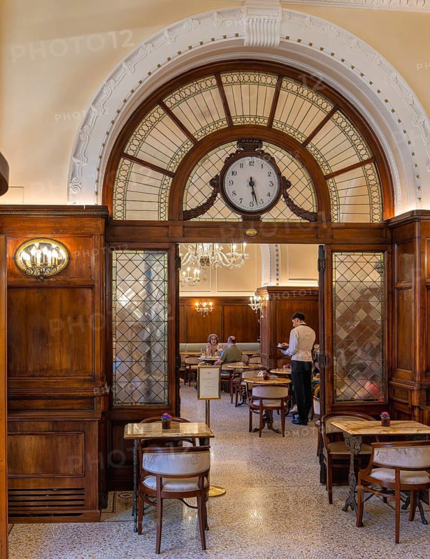 Gilli Italian Bar and Restaurant on Piazza della Repubblica, Florence, Italy