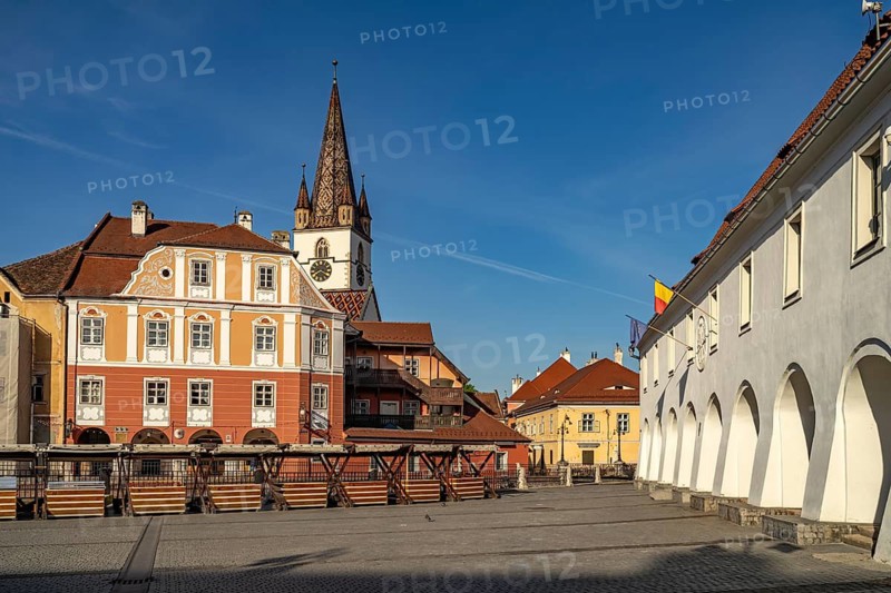 Casa Luxemburg, Casa Artelor The House of Arts and the Protestant Parish Church on the Small Ring Square or Pia?a Mica in the old town of Sibiu or Sibiu, Transylvania, Romania