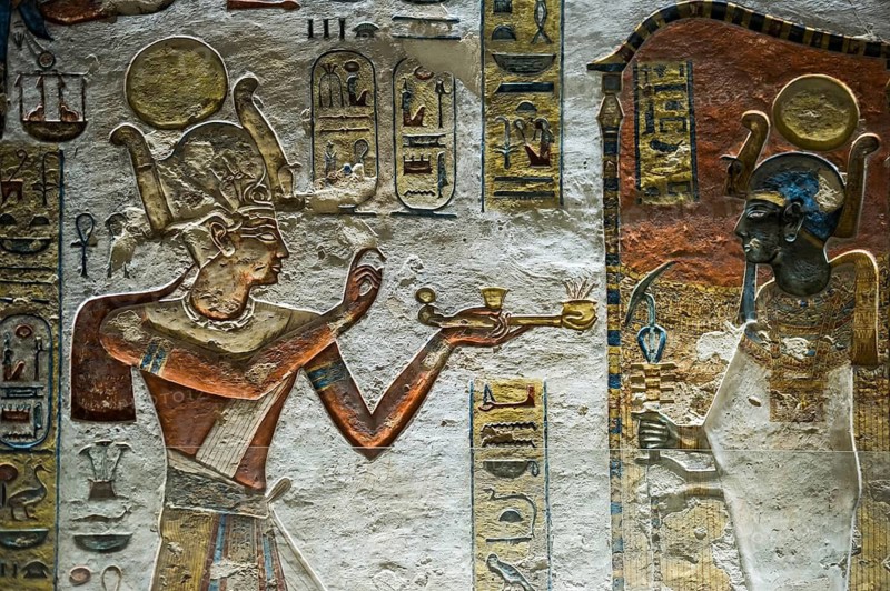 Colourful reliefs and wall paintings and hieroglyphs, tomb, Pharaoh Ramesses III, Valley of the Kings, UNESCO World Heritage Site, Thebes, Luxor, Egypt
