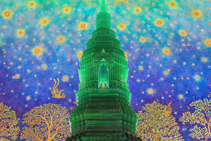 In the emerald green silence of Wat Paknam Phasi Charoen, the glass chedi rises like a glowing heart of light. Golden pillars support a cosmic ceiling that plunges the room into a sense of infinity. The wall paintings tell of Buddha's path to enlightenment and combine earthly beauty with spiritual depth that makes this place so unique, Phasi Charoen district, Thonburi, Bangkok, Thailand