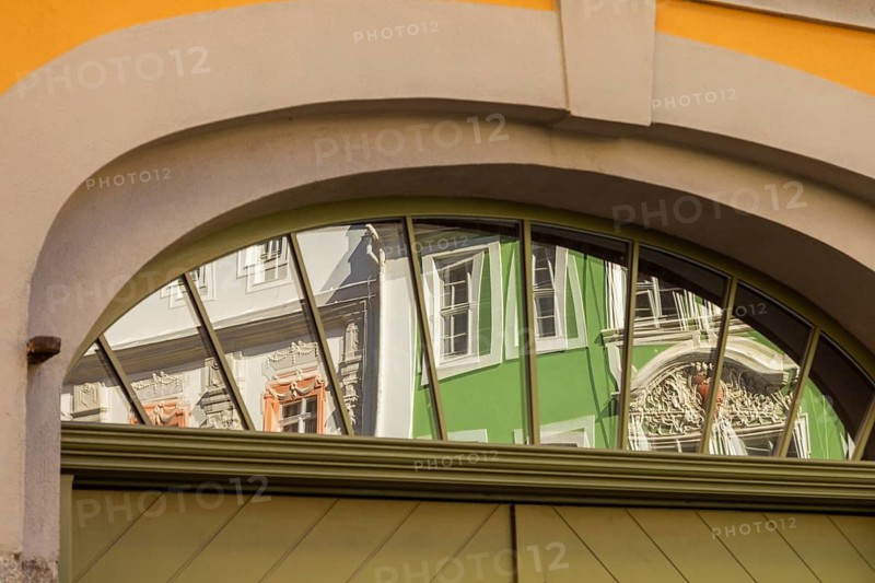 Facade mirror in Kleine Brüdergasse, Bautzen, Saxony, Germany