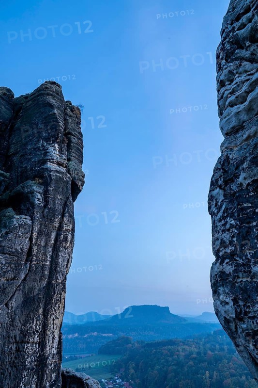 Autumn in the Elbe Sandstone Mountains in Saxon Switzerland, Lohmen, Saxony, Germany