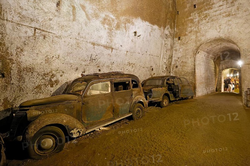 Rotten cars from the 1950s, car cemetery, Galleria Borbonica, Bourbon Gallery, Naples underground, Campania province, Italy